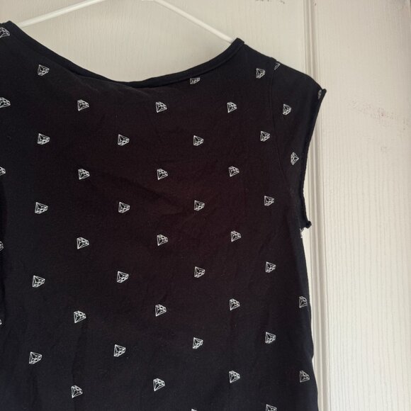 H&M Diamond Graphic T-shirt - Picture 5 of 5